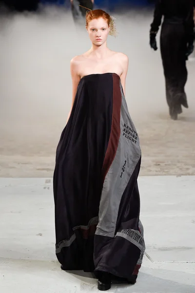 Look 27